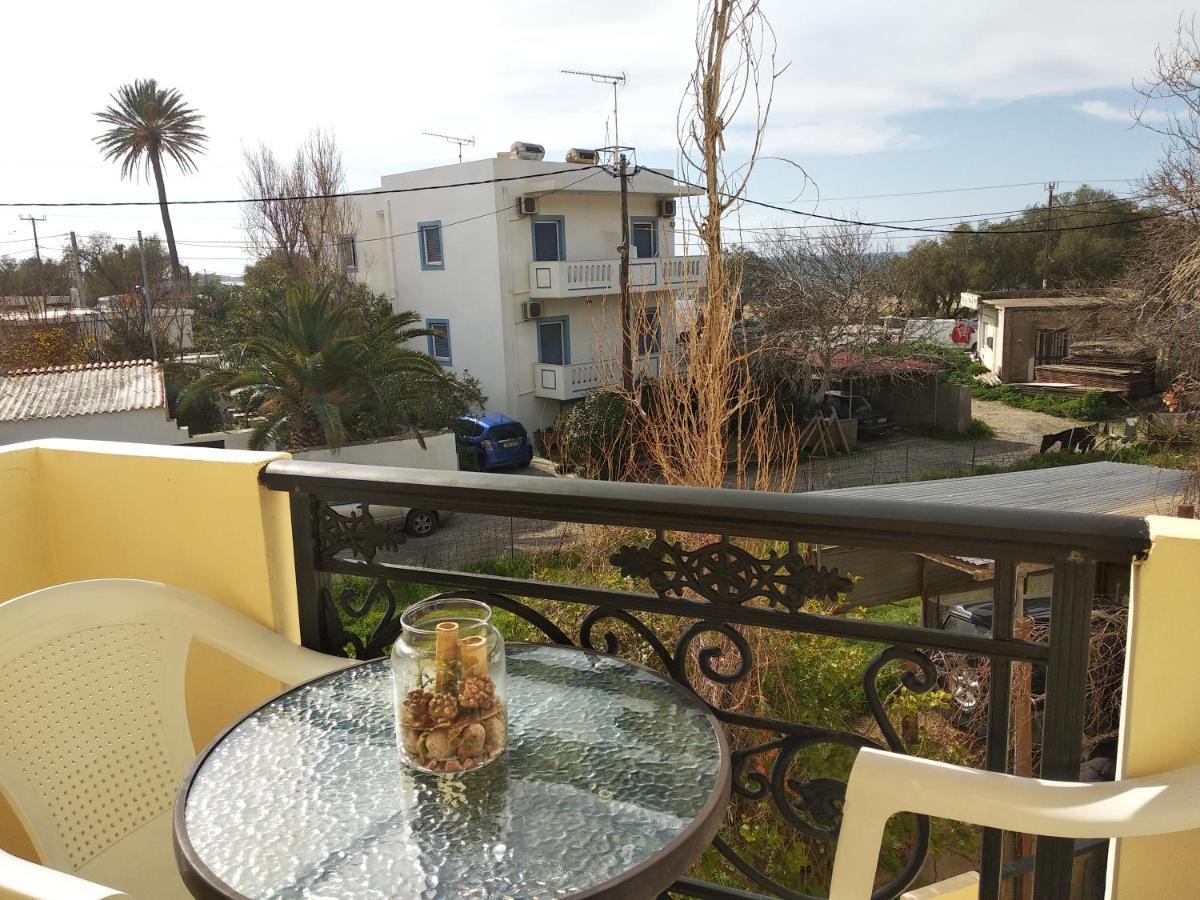 Ton Mari Apartments Παλαιοχώρα Εξωτερικό φωτογραφία