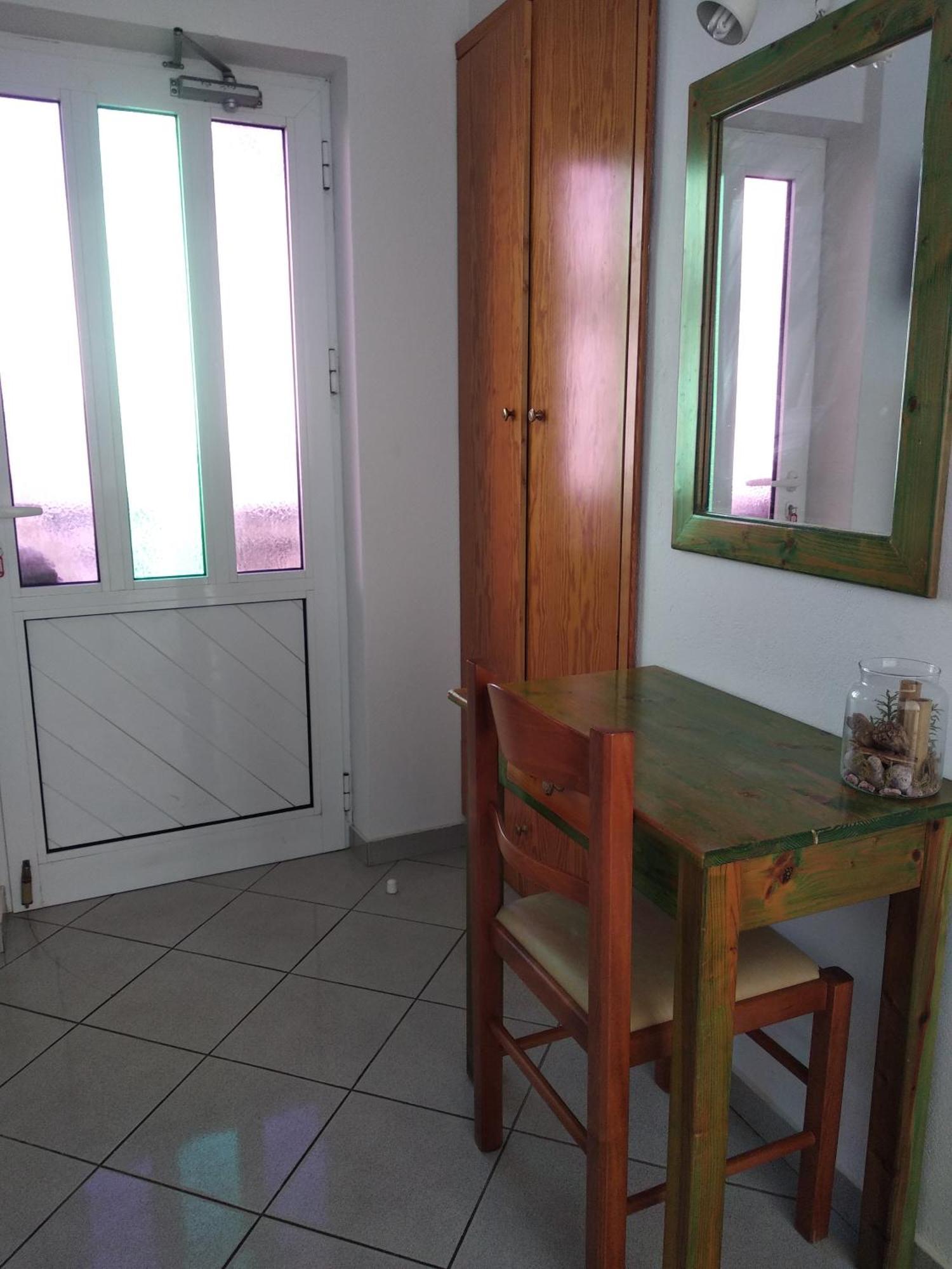 Ton Mari Apartments Παλαιοχώρα Εξωτερικό φωτογραφία